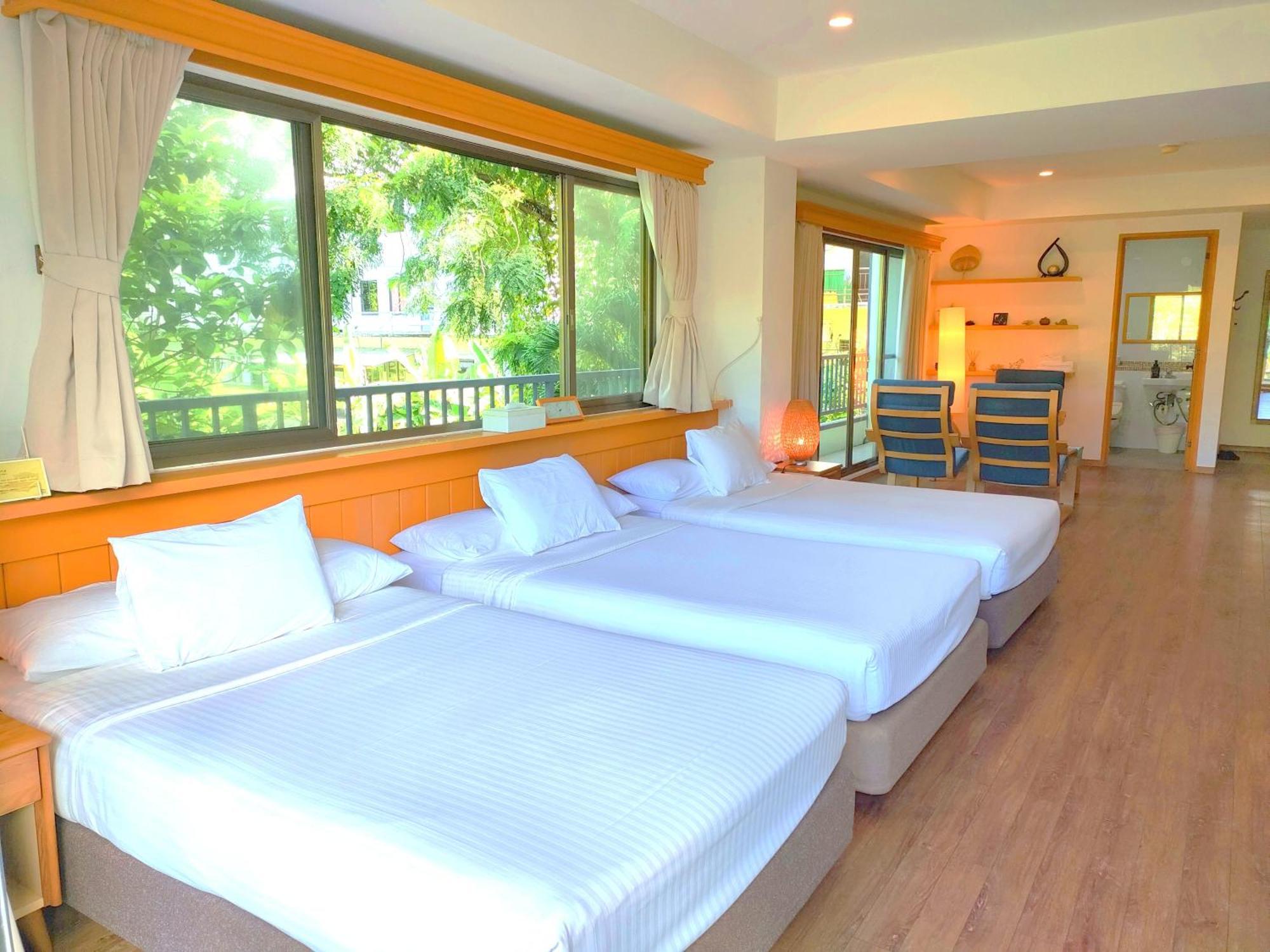 Garden Palace Downtown Koror Phòng bức ảnh