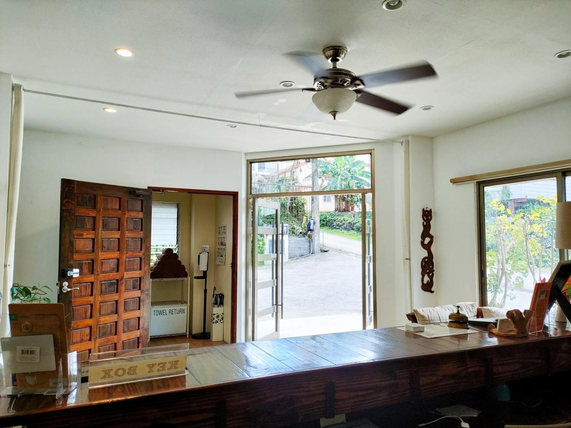 Garden Palace Downtown Koror Ngoại thất bức ảnh
